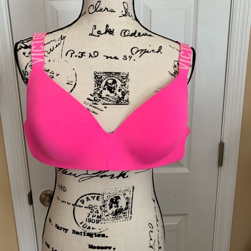 Pink VS T shirt Bra 36 DD
